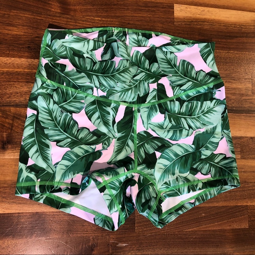 Vull sport high waisted shorts - like new